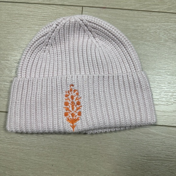 Free People Movement Big Buti Beanie baby pink Embroidered Logo Knit Hat - Picture 1 of 4